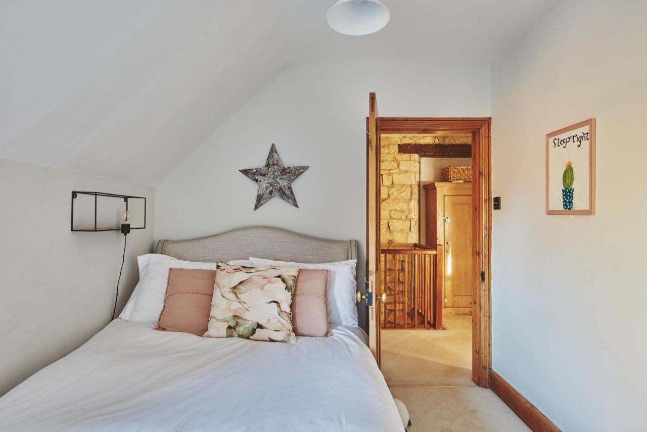 Large Stylish Luxury Cotswold Cottage - Ideal For Families, W/ Ev Charging Andoversford Экстерьер фото