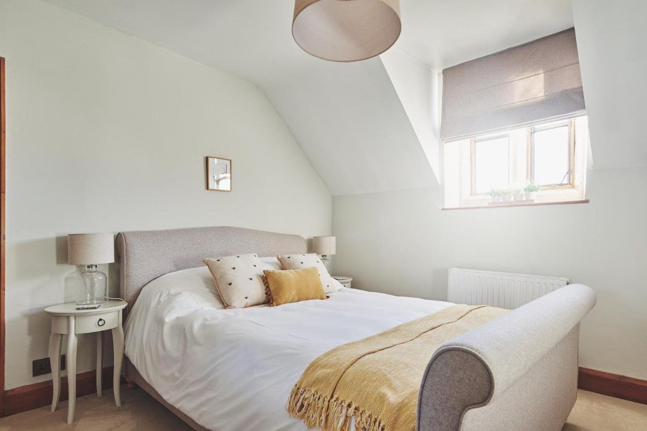 Large Stylish Luxury Cotswold Cottage - Ideal For Families, W/ Ev Charging Andoversford Экстерьер фото