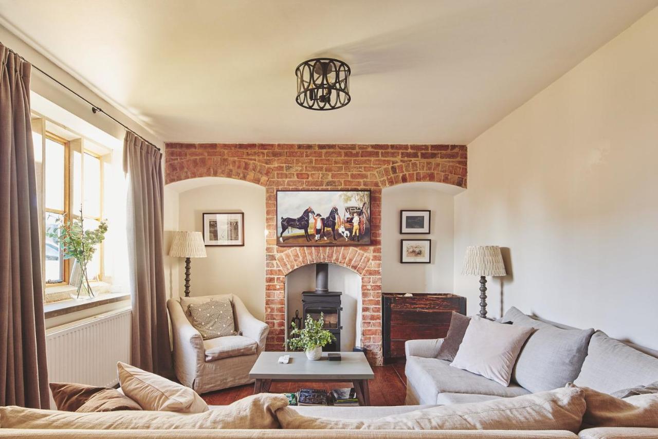 Large Stylish Luxury Cotswold Cottage - Ideal For Families, W/ Ev Charging Andoversford Экстерьер фото