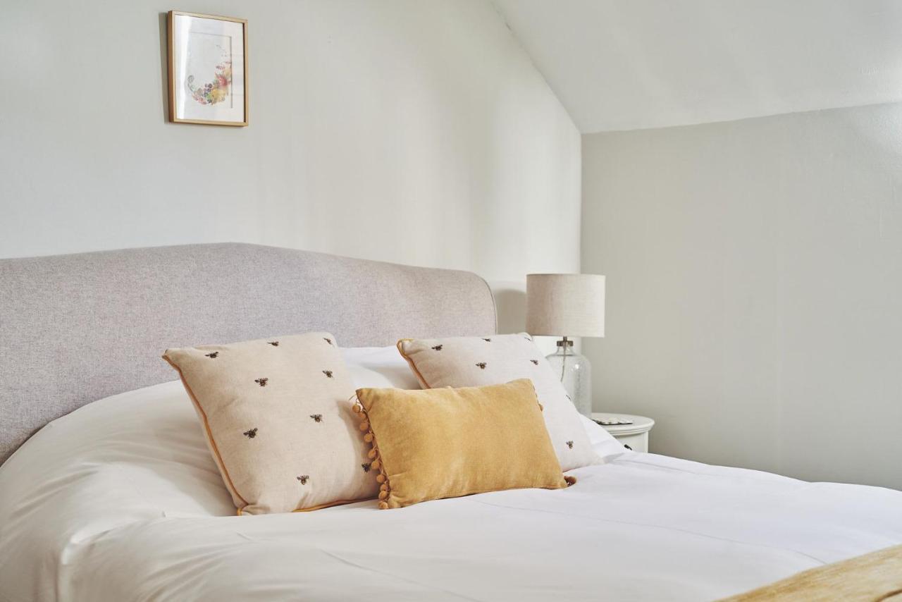 Large Stylish Luxury Cotswold Cottage - Ideal For Families, W/ Ev Charging Andoversford Экстерьер фото