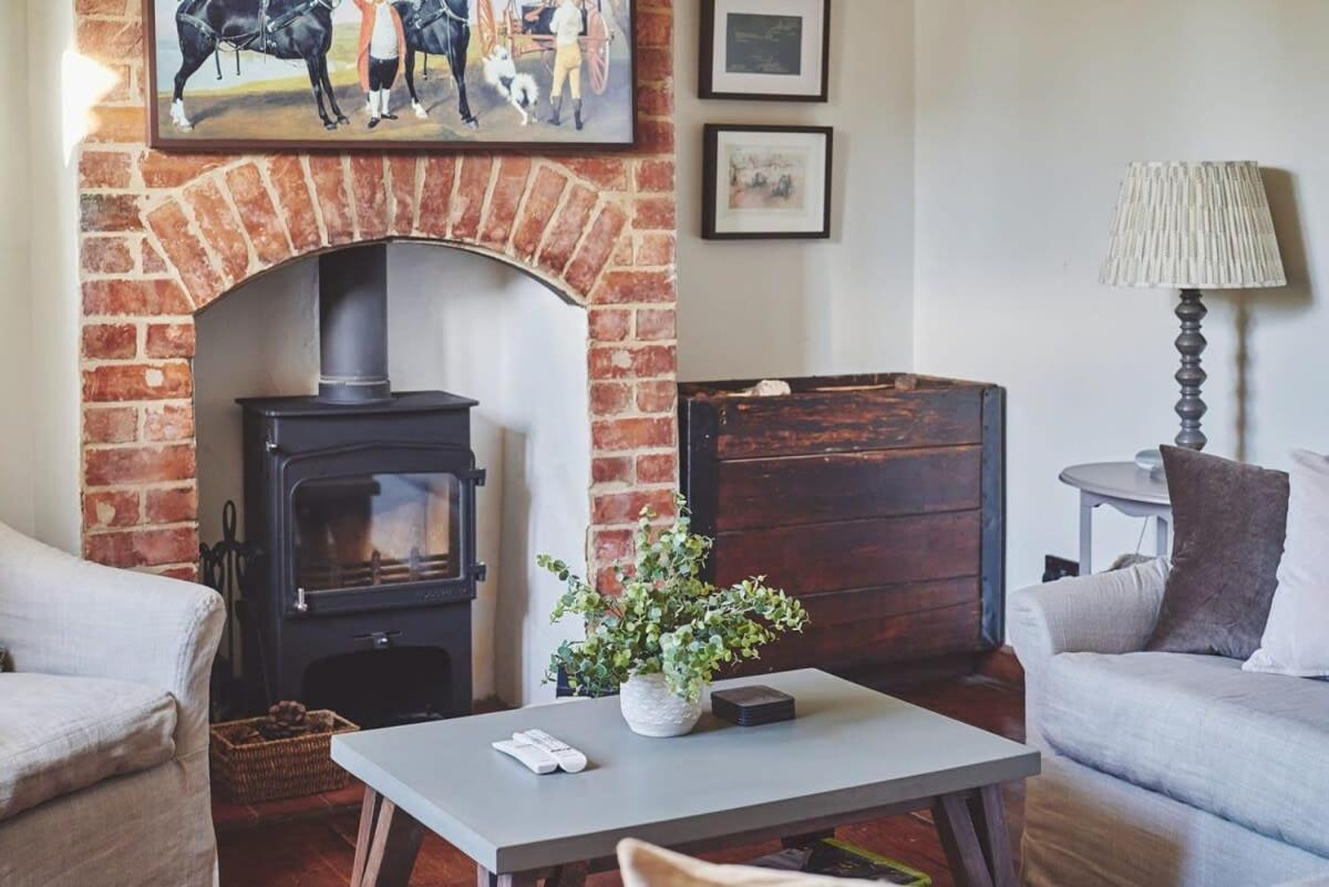 Large Stylish Luxury Cotswold Cottage - Ideal For Families, W/ Ev Charging Andoversford Экстерьер фото