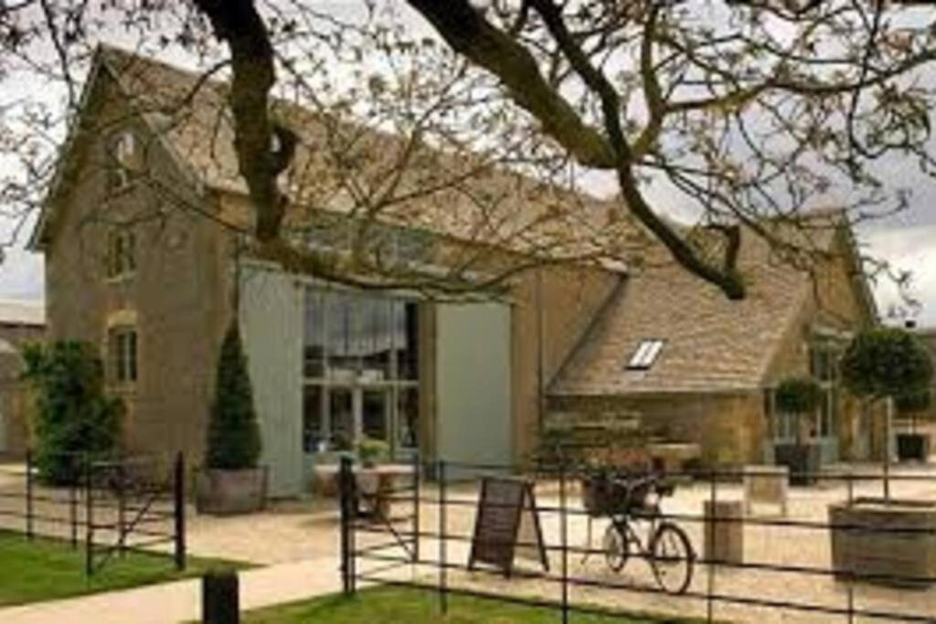 Large Stylish Luxury Cotswold Cottage - Ideal For Families, W/ Ev Charging Andoversford Экстерьер фото